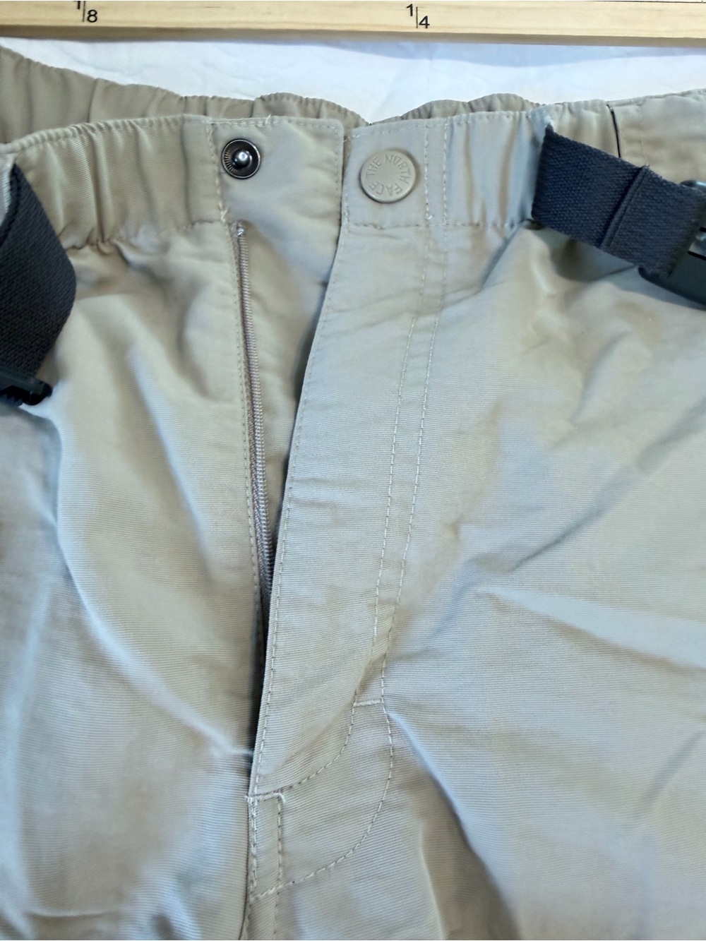 The North Face Cargo Shorts Mens Medium Khaki Hiking Utility Belted Outdoor - Picture 10 of 10